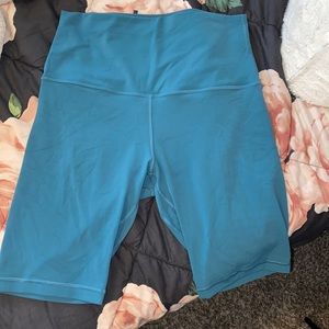 Lululemon 10” align bike shorts